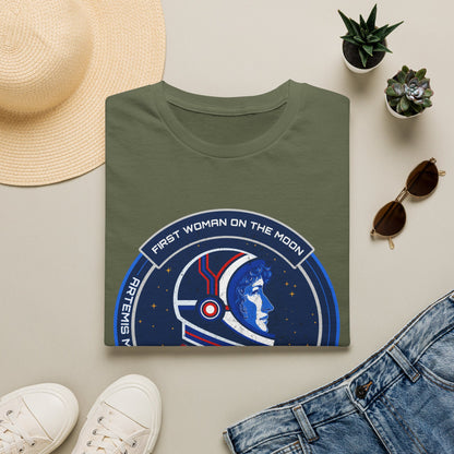 Christina H. Koch: First Woman On The Moon (Artemis Mission) T-Shirt