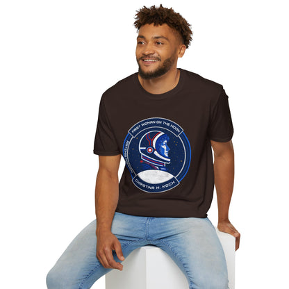 Christina H. Koch: First Woman On The Moon (Artemis Mission) T-Shirt