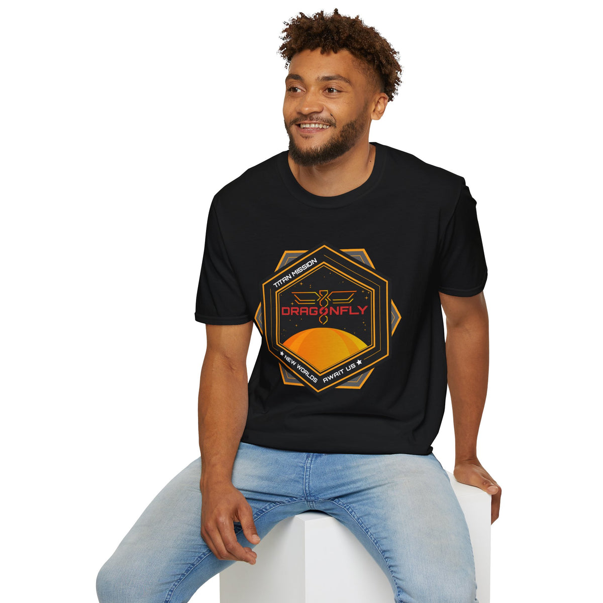Dragonfly: Titan Mission. New Worlds Await Us T-Shirt